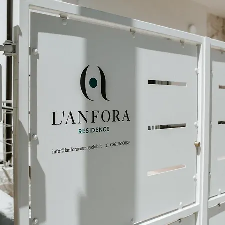 L'anfora Розето-дельи-Абруцци